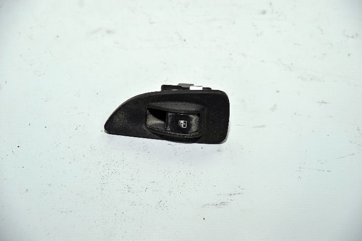 COUPE ÇIKMA YEDEK PARÇA FİAT ÇIKMA YEDEK PARÇA   (207)LİNEA CAM DUGMESI